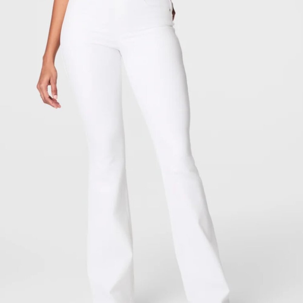 Don’t miss this deal!
SPANX (NWT) flare jeans (Size Small-Tall)